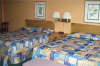 Queen Size Beds at Skylite Motel